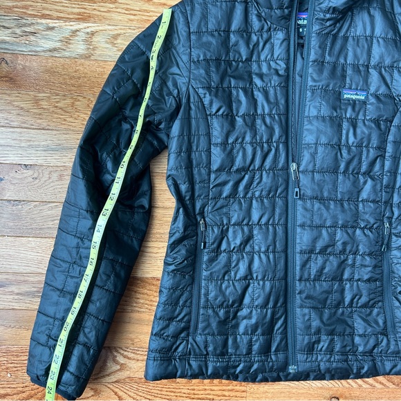 VGUC Patagonia Quilted Nano Puff Hoodie Size Small Black Light Packable Jacket - Picture 12 of 16